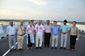 The Governor of Arunachal Pradesh Shri P.B. Acharya and States First Lady Smt Kavita Acharya at the Bhupen Hazarika Setu, Dhola, Assam on 4th August 2017. 